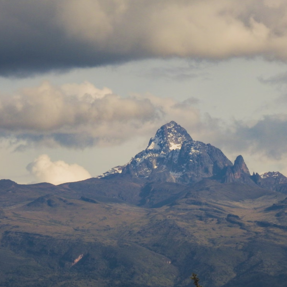 6 Days, 5 Nights Mt Kenya Trekking: Sirimon – Chogoria Route